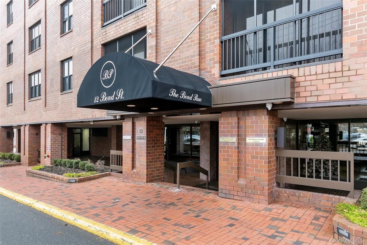 12 Bond St Apt 4c #4C - Photo 2 of 34