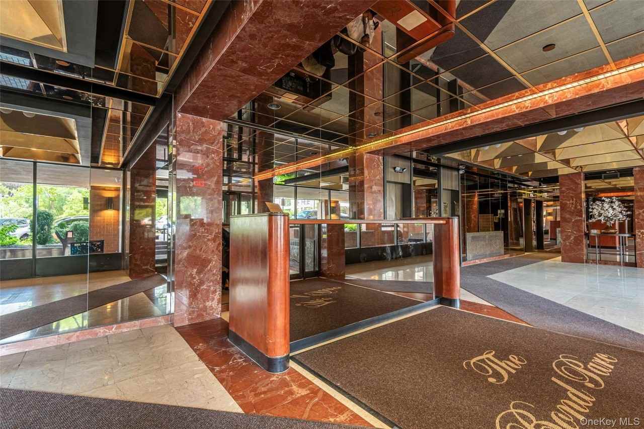 12 Bond St Apt 4c #4C - Photo 4 of 34