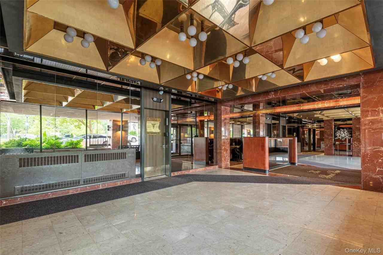 12 Bond St Apt 4c #4C - Photo 5 of 34