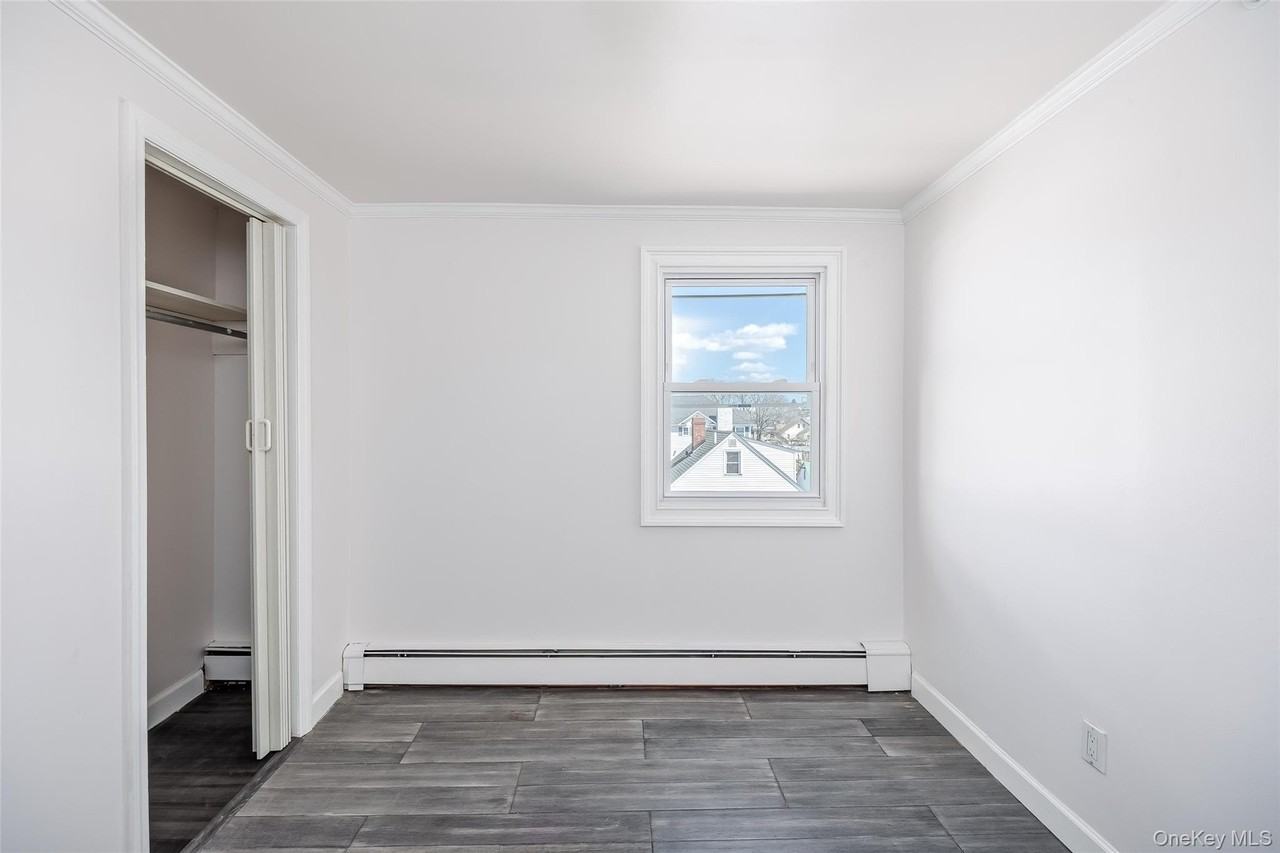 33 Dock Dr - Photo 6 of 44