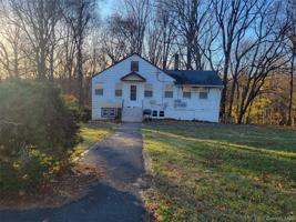 featured image of 3479 Lexington Avenue #L8