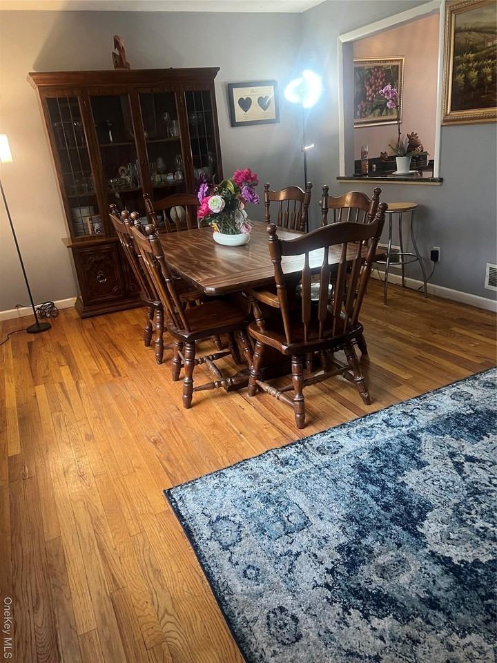 8 Windmill Ln - Photo 3 of 20