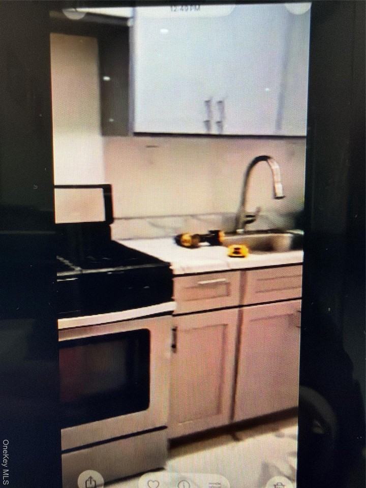 605 Hegeman Ave Unit 1r #1R - Photo 2 of 4