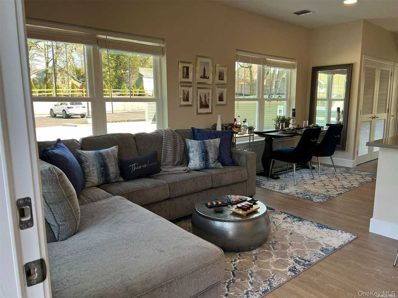 1080 New York Ave Apt 303 #303 - Photo 3 of 14