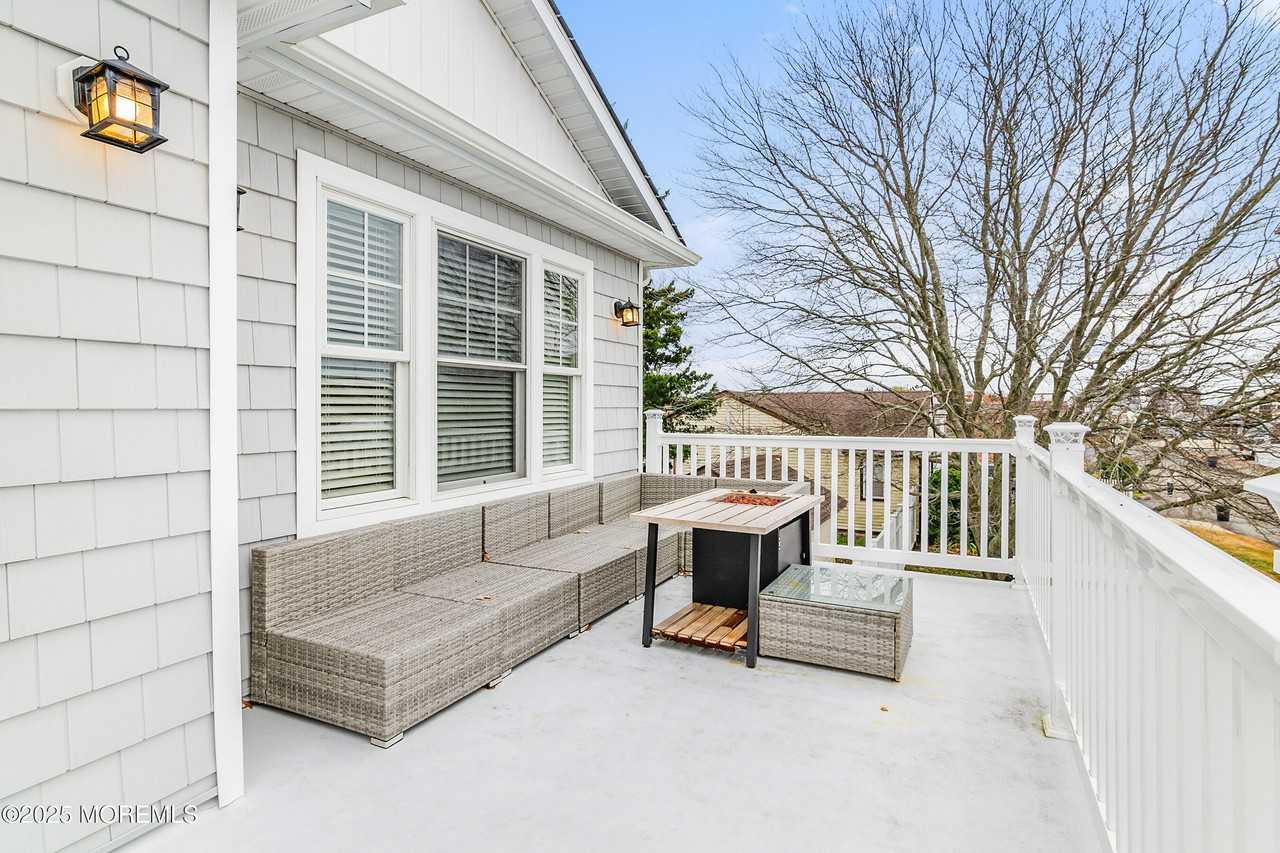 1260 Pensacola Rd - Photo 5 of 36