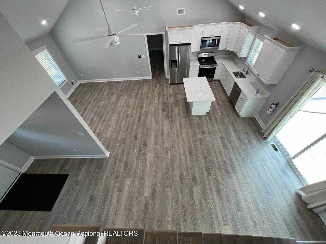 18 Lasatta Avenue - Photo 7 of 9