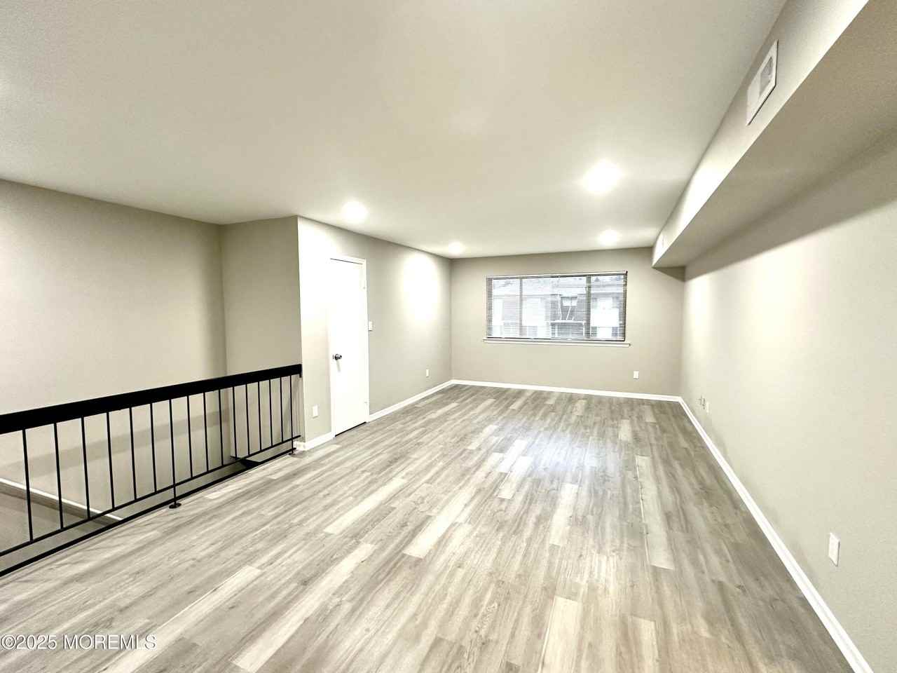 1310 Bradley Ct - Photo 7 of 15