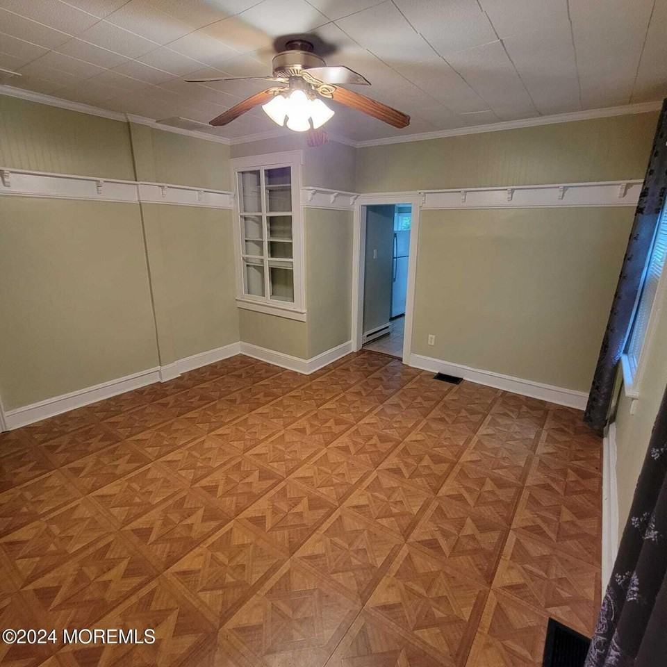 63 Reids Hill Rd - Photo 7 of 32