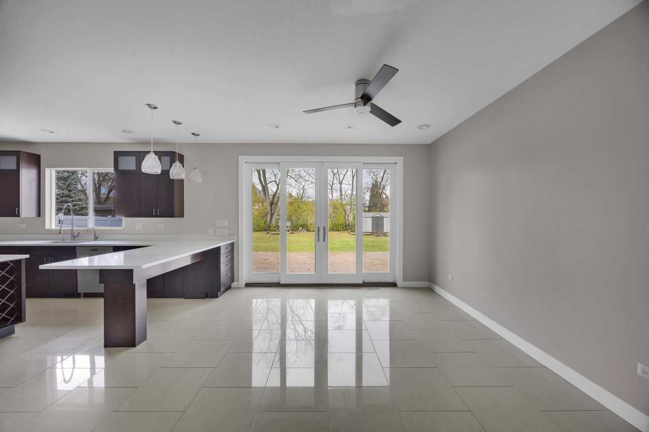 9059 Oneill Drive - Photo 4 of 15