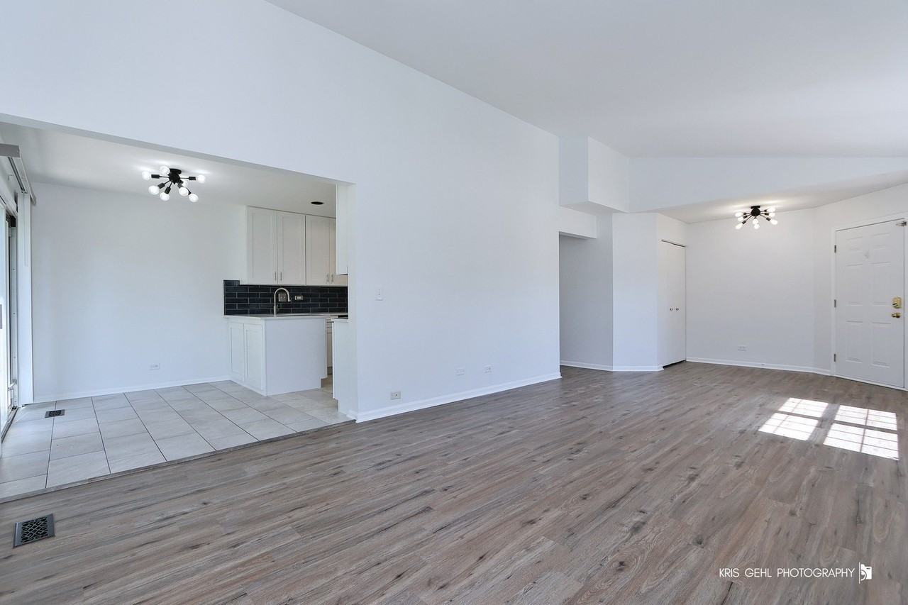 211 Dogwood Court #211 - Photo 4 of 22