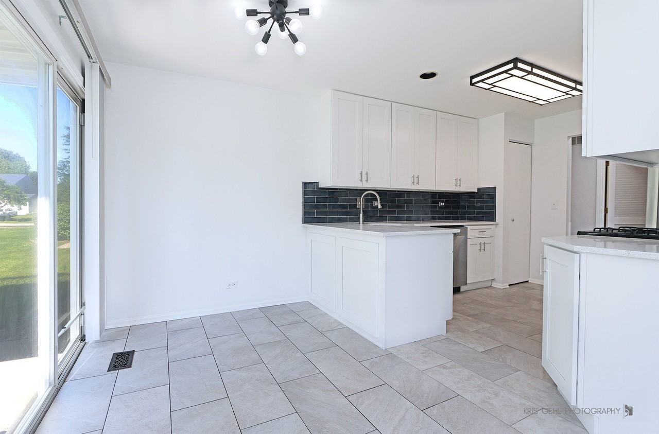 211 Dogwood Court #211 - Photo 5 of 22