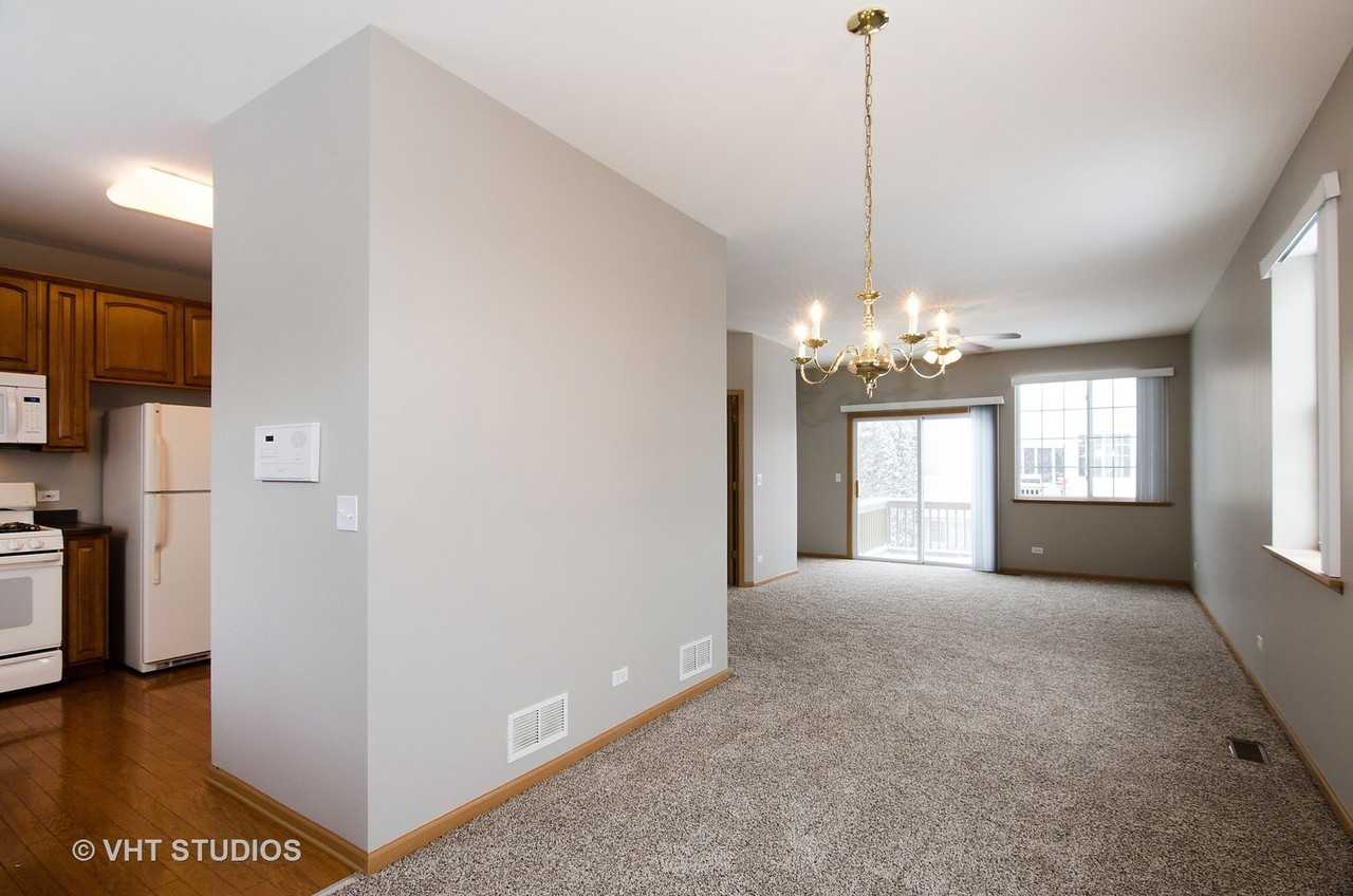 346 Evergreen Circle #346 - Photo 2 of 10