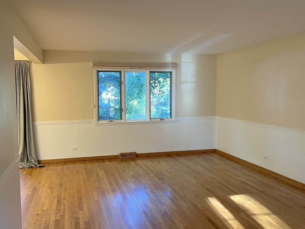 2720 Kincaid Drive - Photo 4 of 16