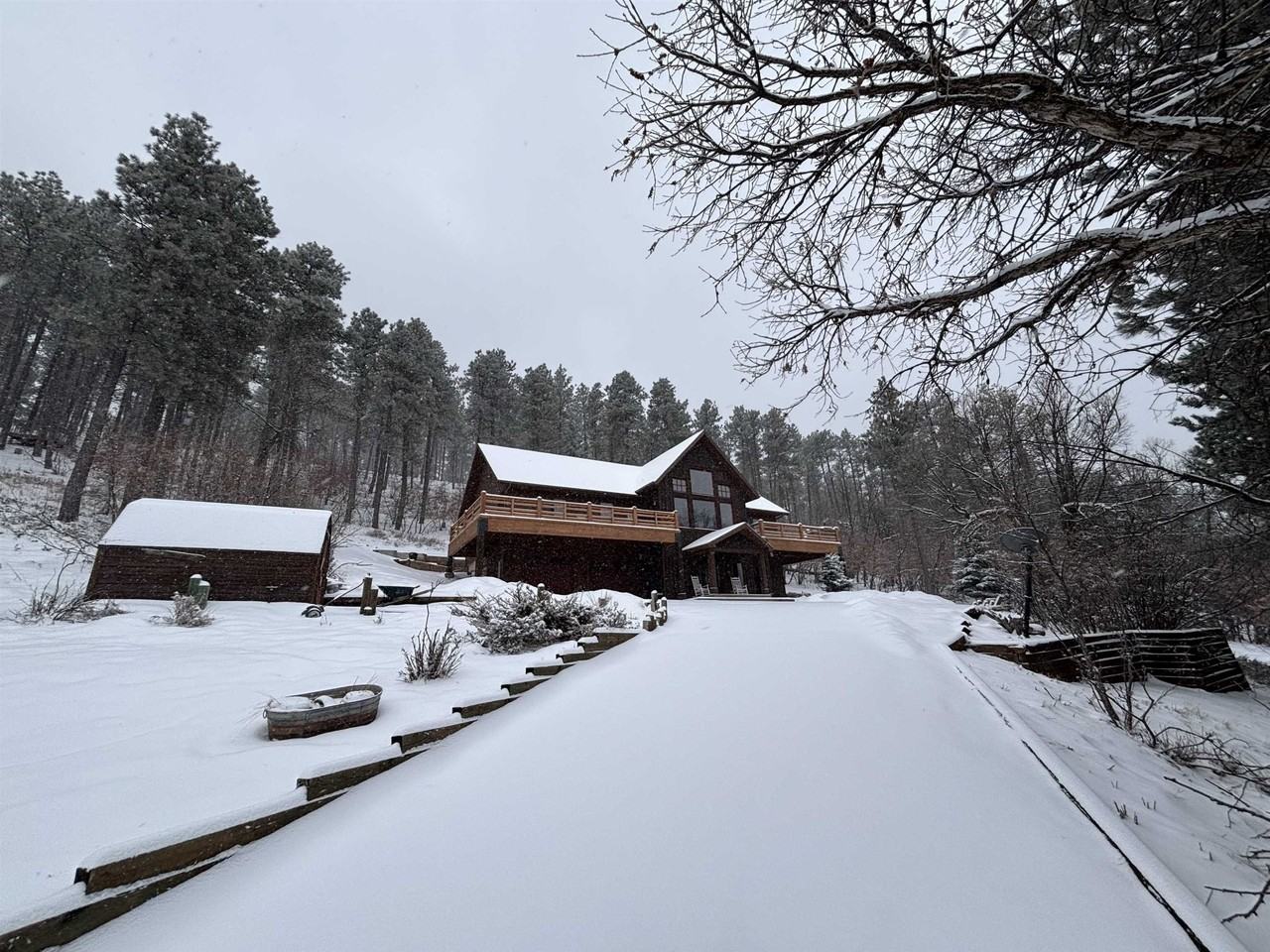 188 Oak Ridge Rd - Photo 2 of 43