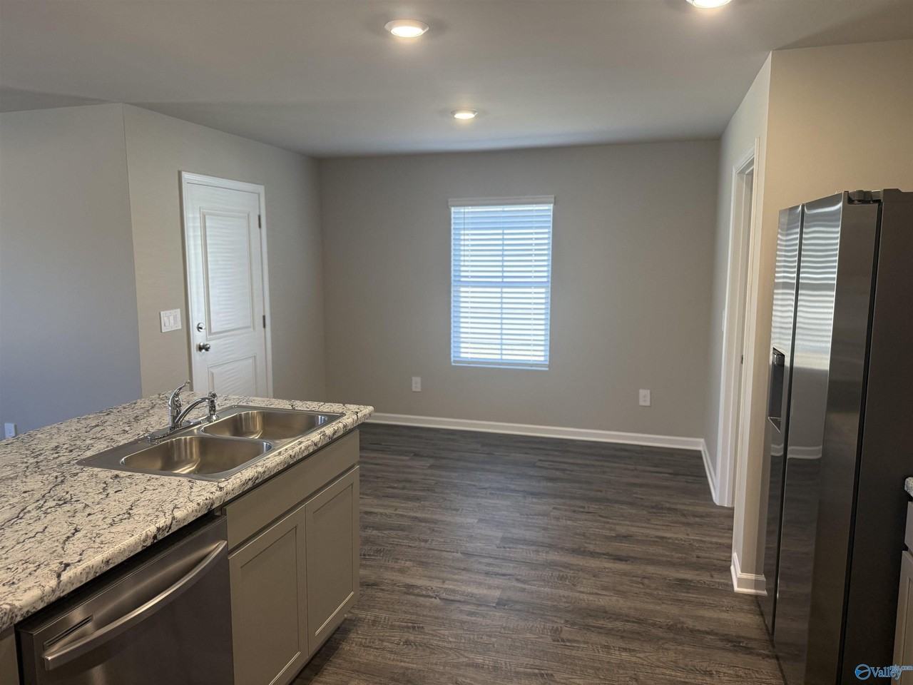 151 Olde Hearth Rd - Photo 5 of 16