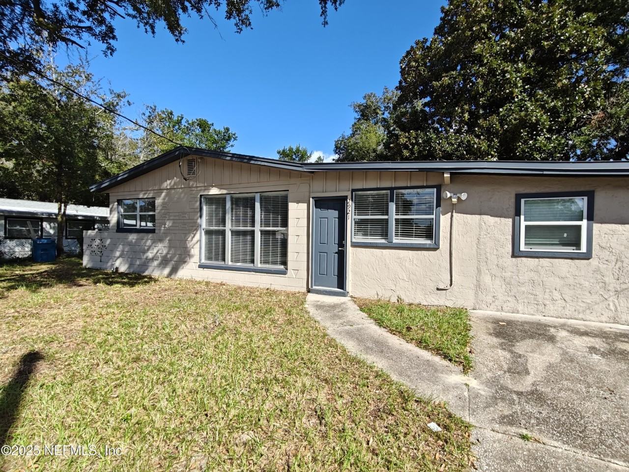 2921 Mansion Rd - Photo 3 of 40