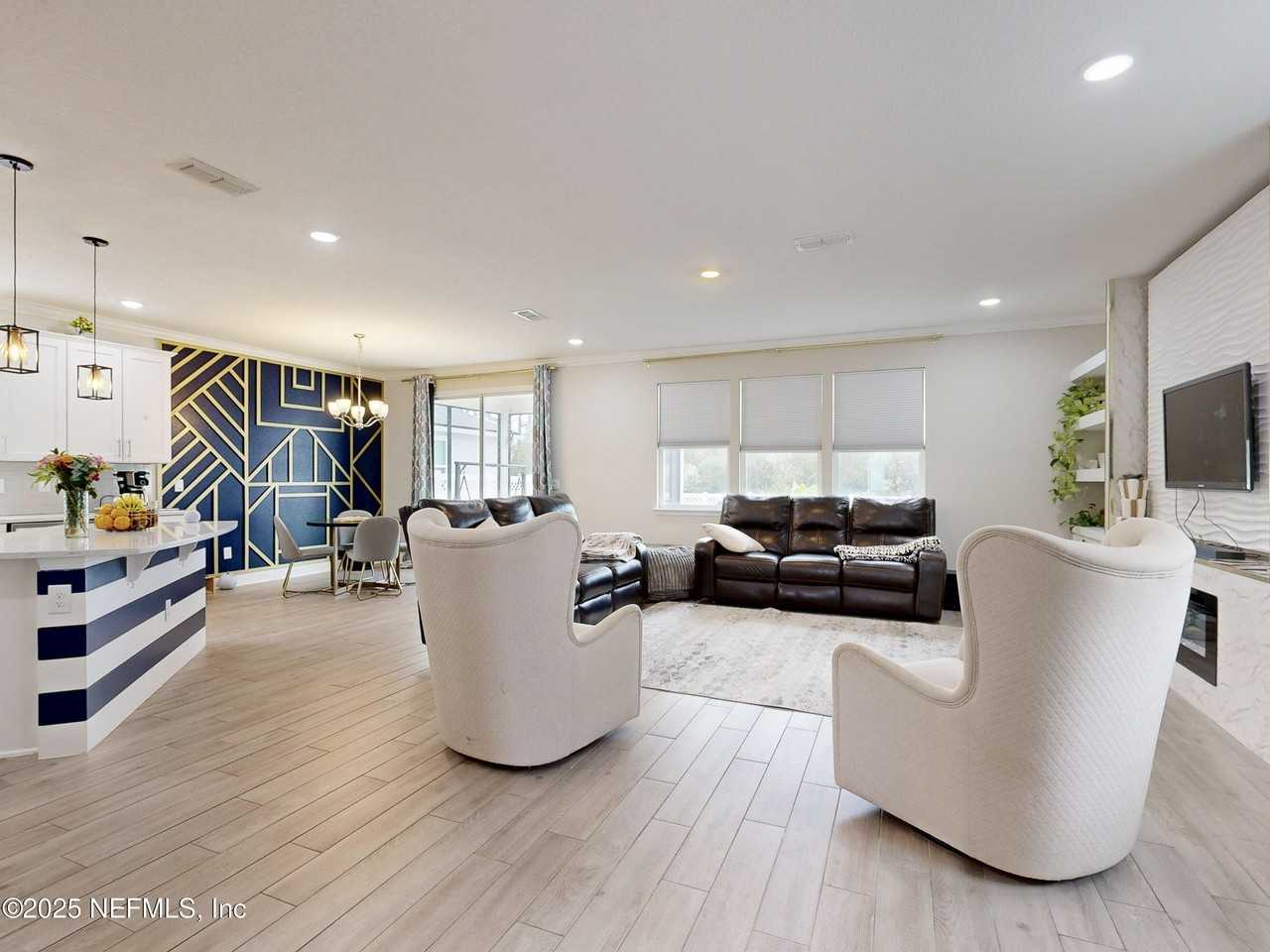 210 Thistleton Way - Photo 6 of 38