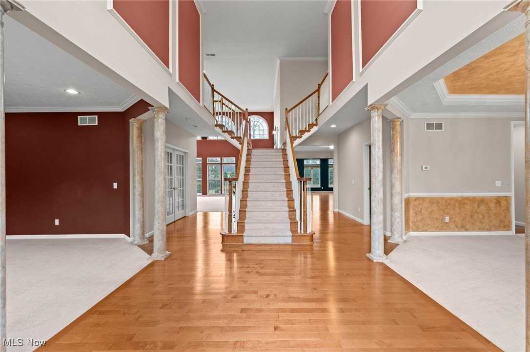 7441 Scioto Ct - Photo 3 of 50