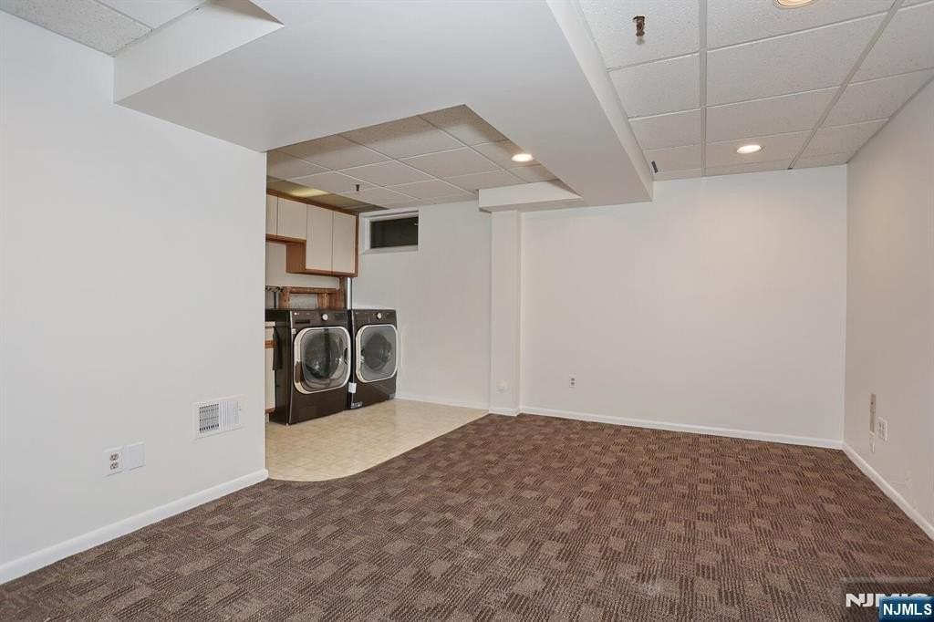 33 Elizabeth Ter - Photo 5 of 44