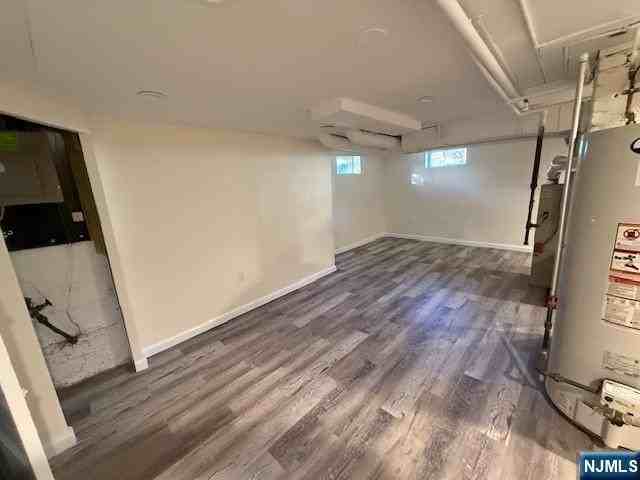 35 Chestnut St - Photo 7 of 9