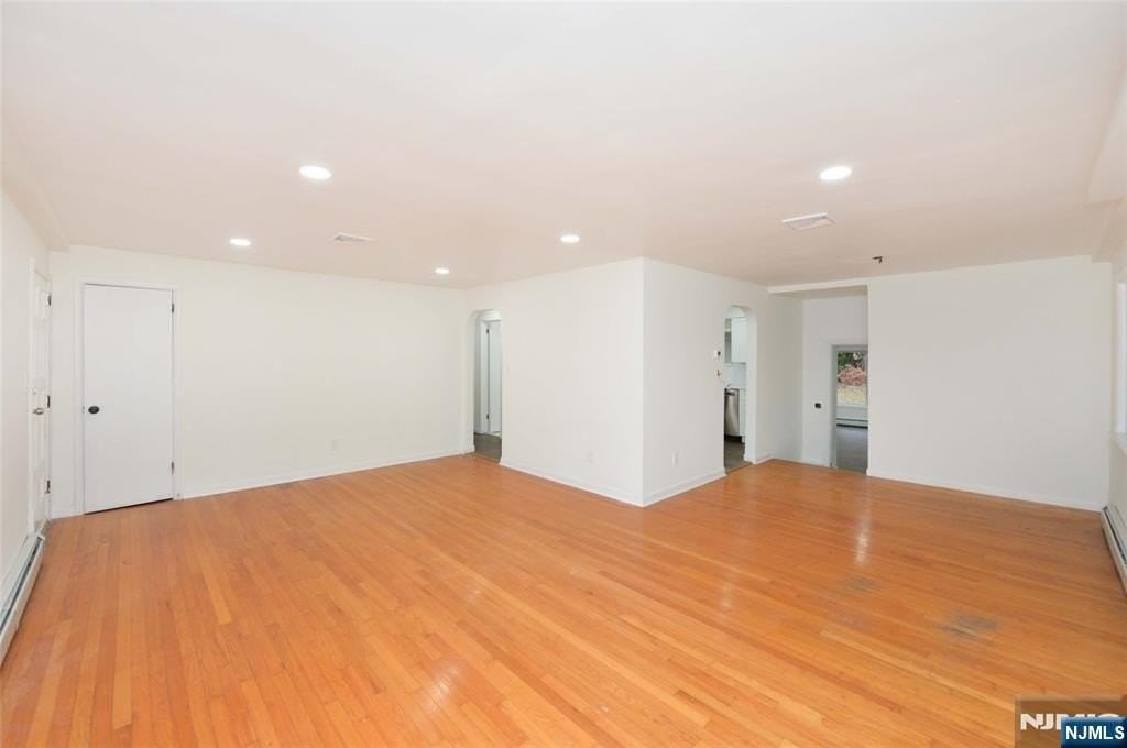 60 Poplar Ave - Photo 7 of 21