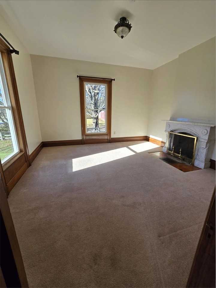 281 Pembroke St - Photo 7 of 16