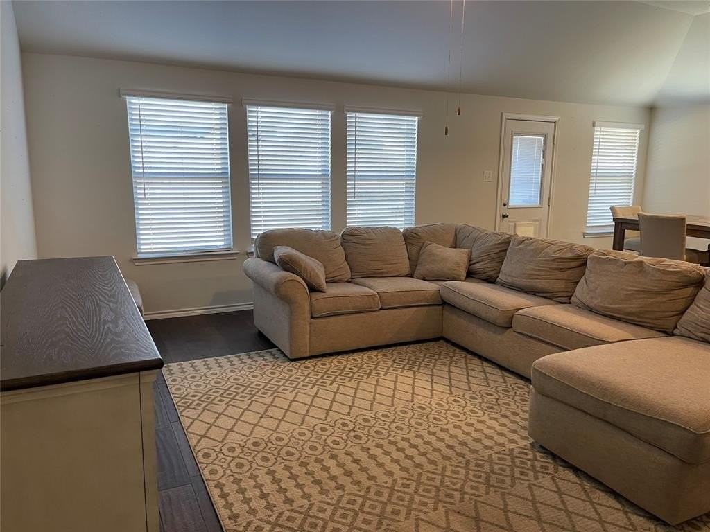 264 Cattlemans Trl - Photo 5 of 17