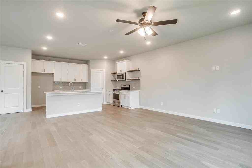 4525 Hogans Alley Dr - Photo 5 of 31