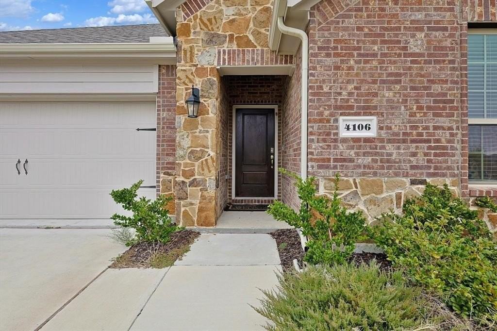 4106 Ellinger Dr - Photo 4 of 40