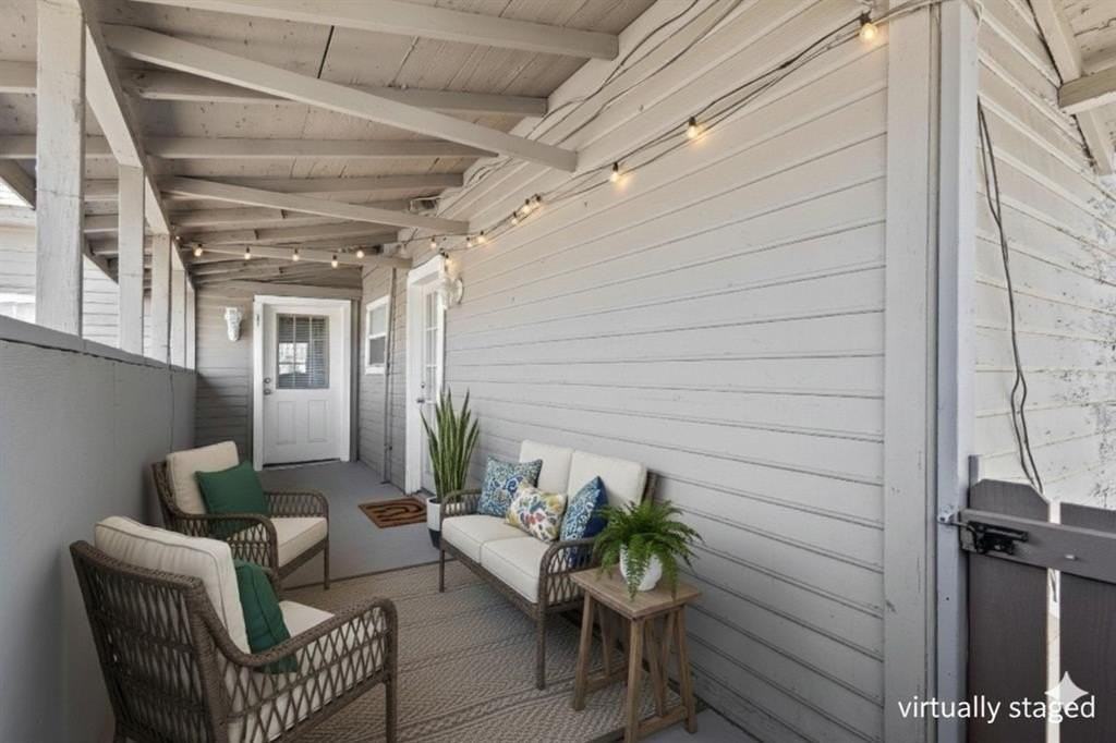 909 W Chestnut St - Photo 5 of 12