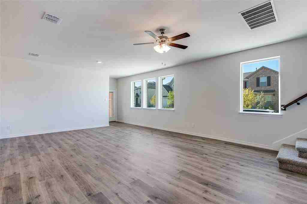 2708 Gladewater Rd - Photo 3 of 25