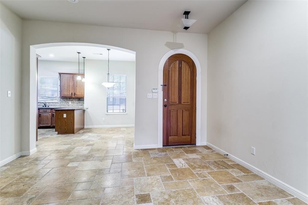 8608 Augustine Rd - Photo 7 of 26