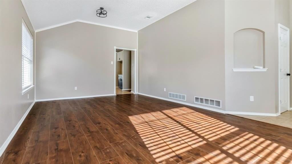 527 Alameda Ave - Photo 6 of 40