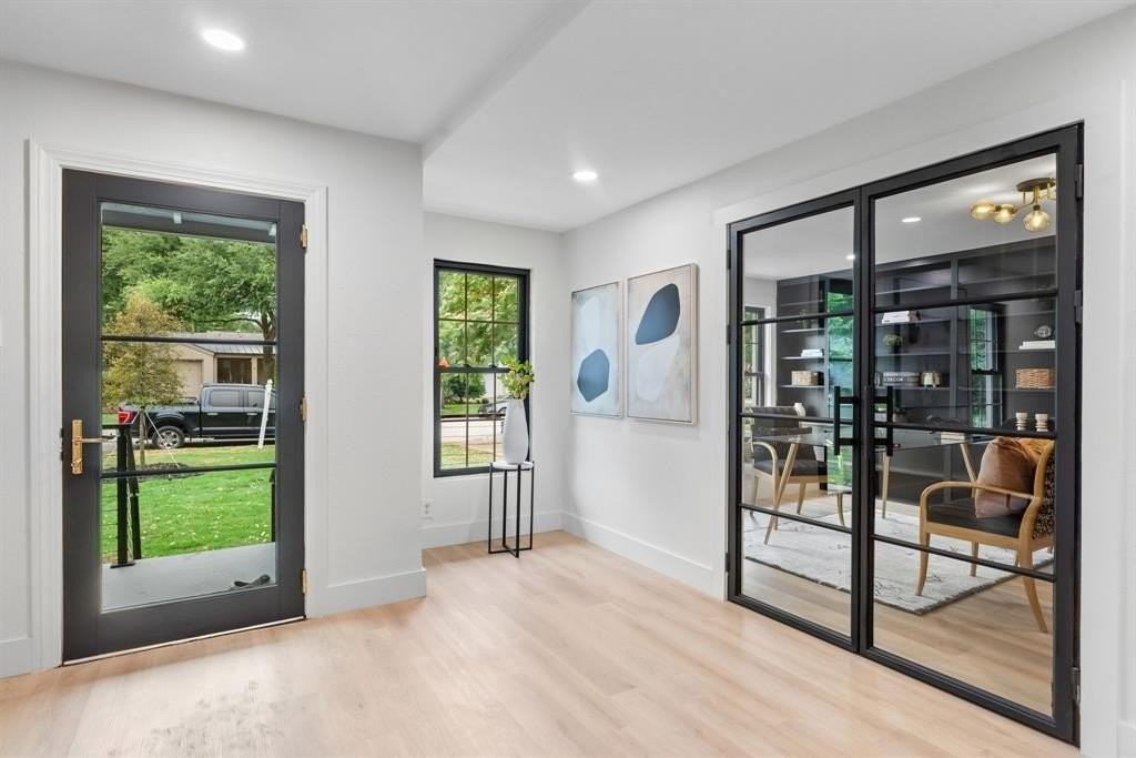 3579 Dryden Rd - Photo 6 of 35