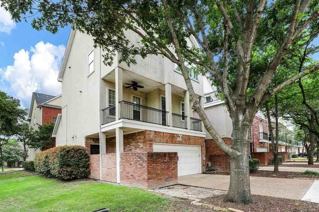 5836 La Vista Dr - Photo 3 of 24