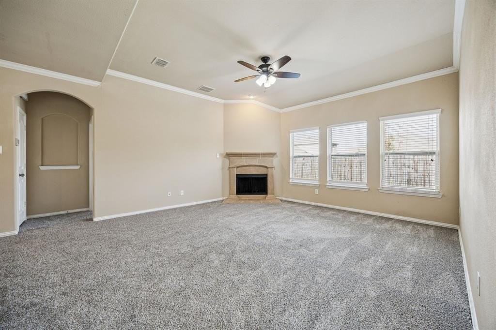 224 Oxford Dr - Photo 5 of 25