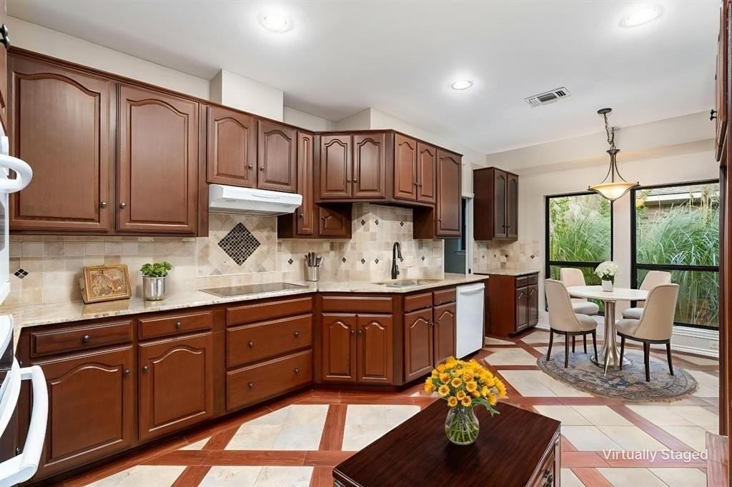 1106 Tahlequah Trl - Photo 7 of 20