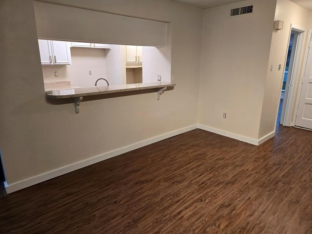 2015 Warnford Pl - Photo 4 of 29