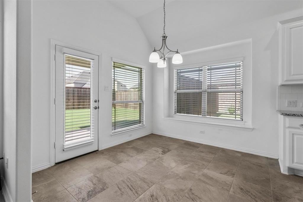 260 Godstone Ln - Photo 7 of 22