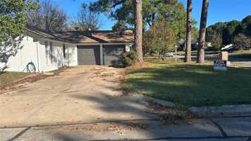 featured image of 2118 Westwood Dr