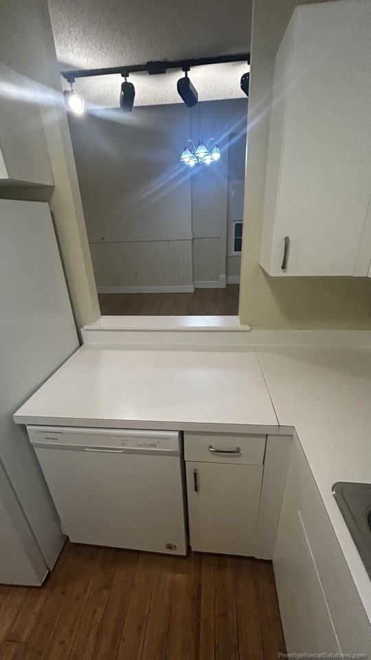 Saint Joseph St #310 - Photo 6 of 24