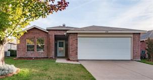 2324 Maple Dr - Photo 1 of 1