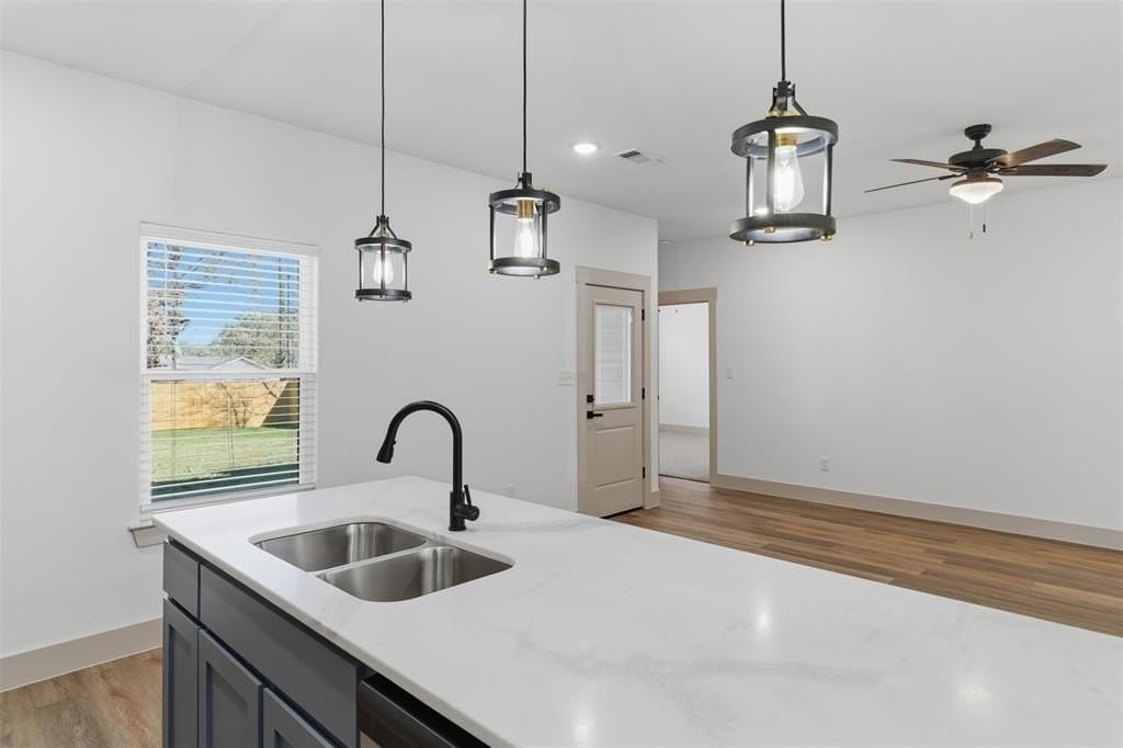 425 E Munson St - Photo 7 of 28