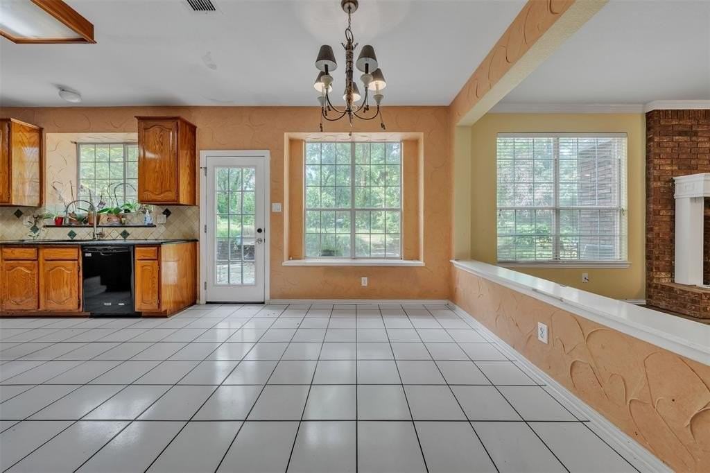 1409 Jackson Rd - Photo 3 of 38