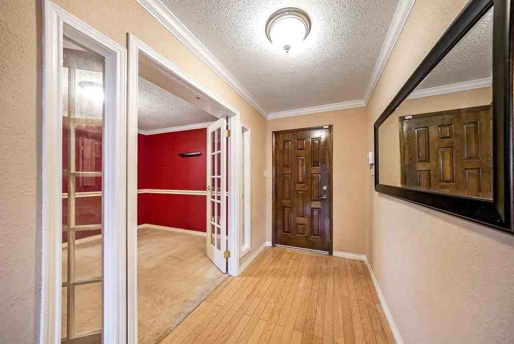 3019 Bramble Oaks Ct - Photo 2 of 9