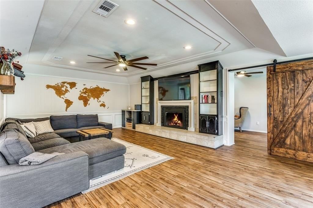 116 Montreal Dr - Photo 7 of 30