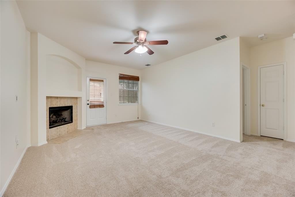 6413 Charles Trl - Photo 5 of 17