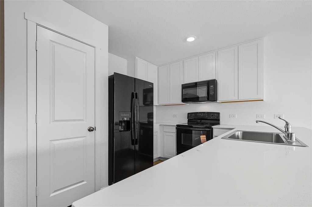 Finch Circle - Photo 4 of 18