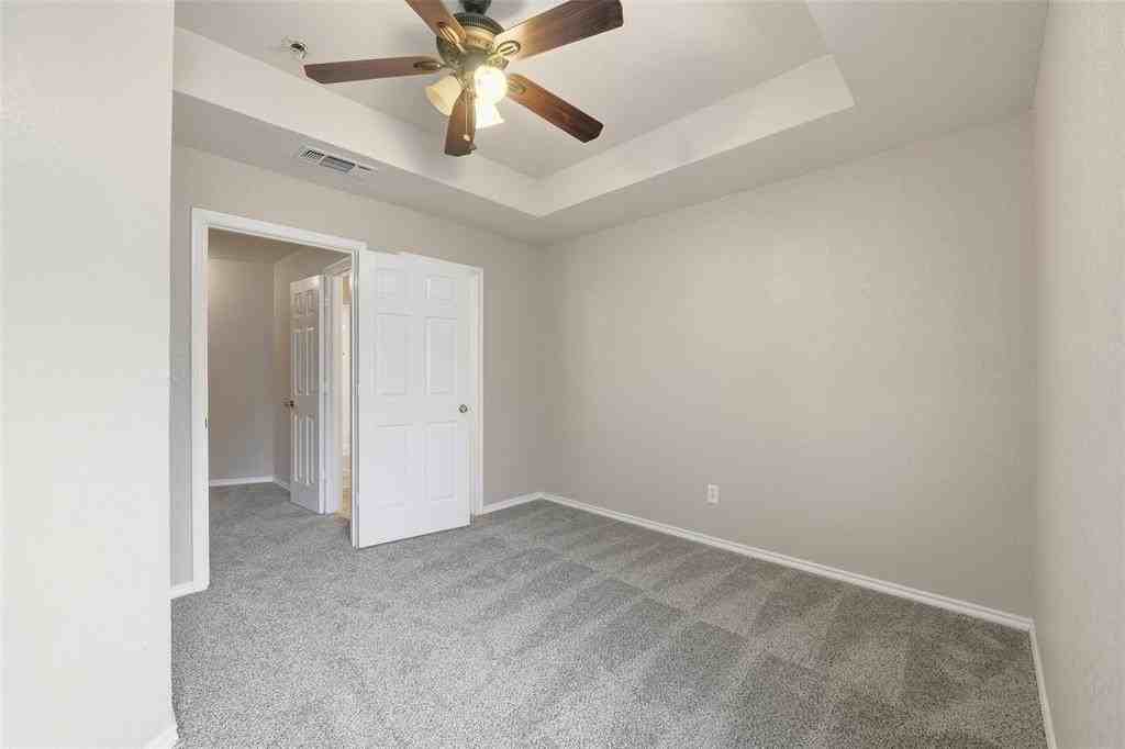 11914 Rhulen Ct - Photo 6 of 28