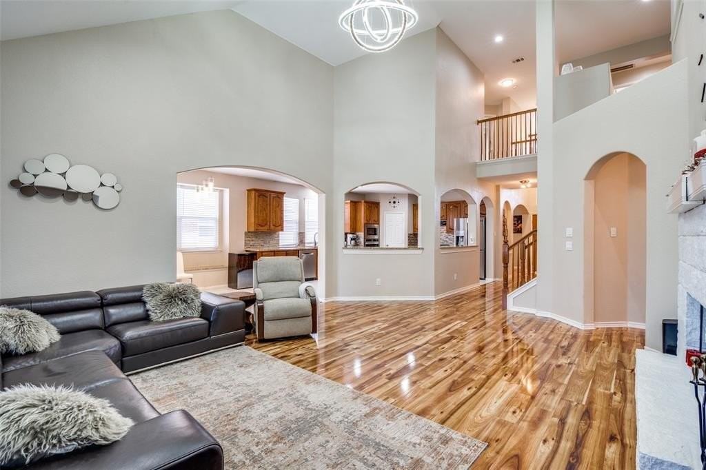 502 Covey Trl - Photo 3 of 23